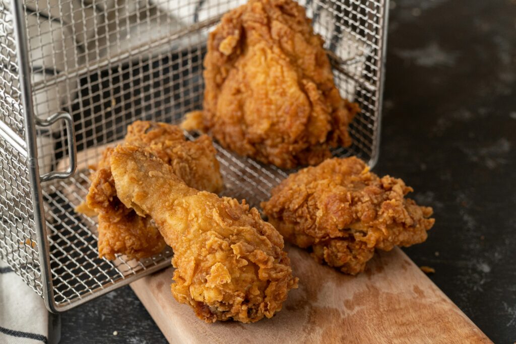Fried chicken, fresh out the basket